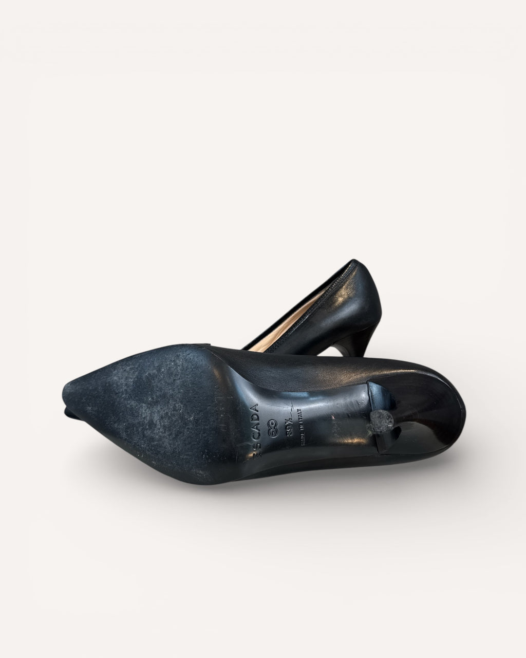 Escada leather pump size 39.5