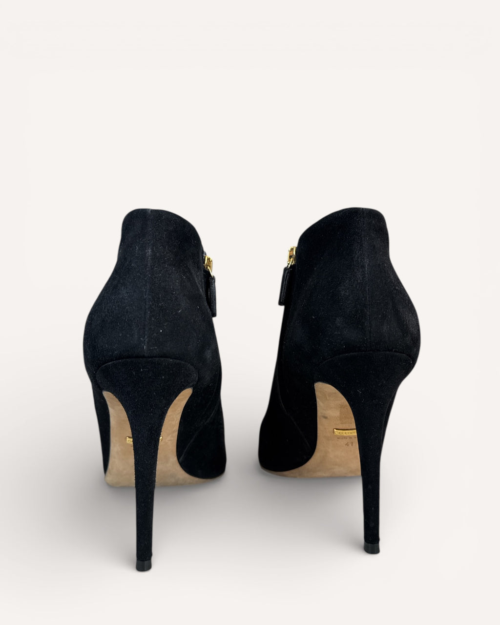 Gucci black suede heels, size 41.