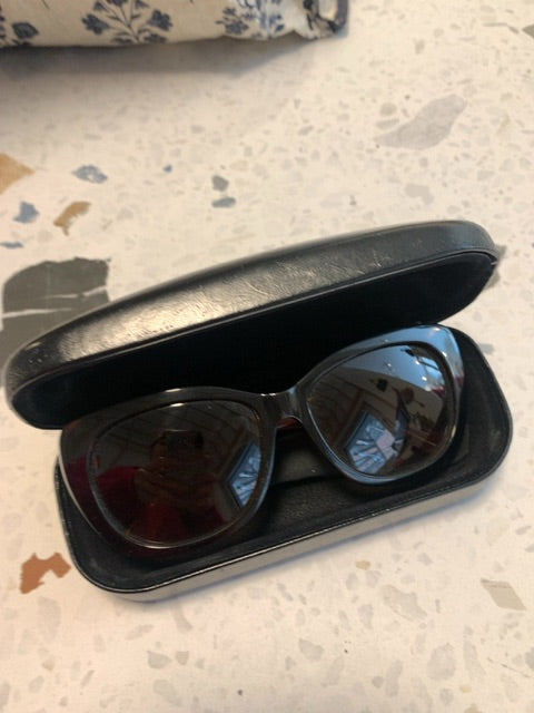 VF Brown/burgundy Coach